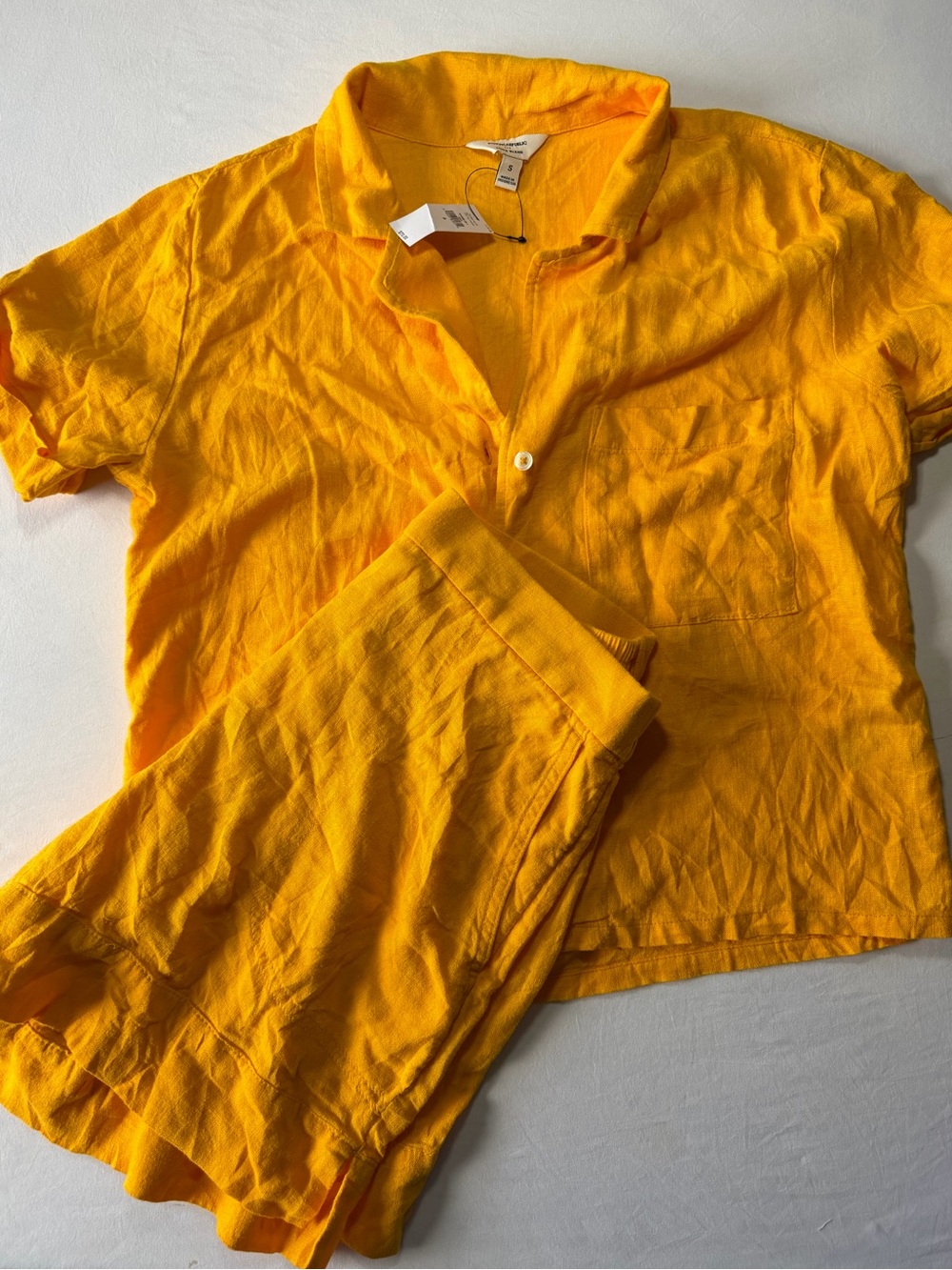 Banana Republic t shirt set!